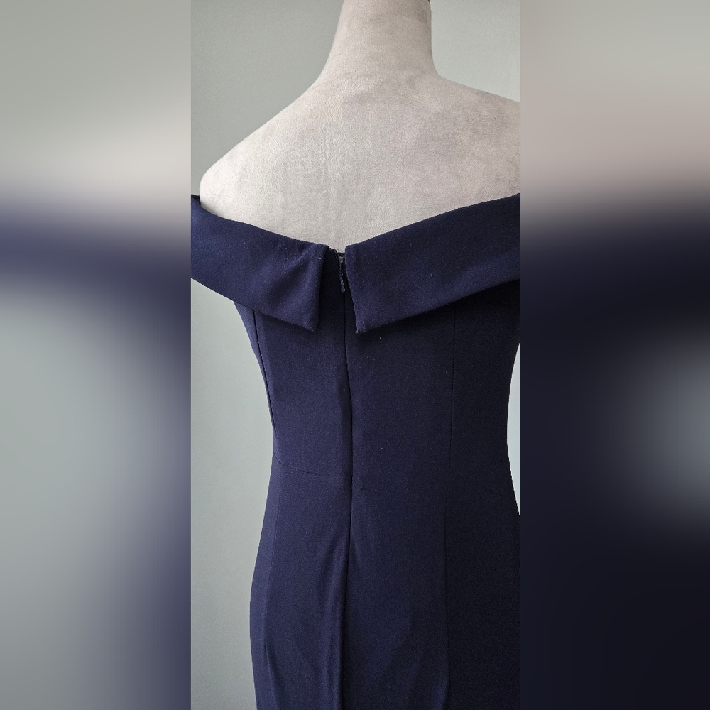 Xscape Navy sheath long dress #1591x off the shoulder structured V-neck sz 6 - Picture 8 of 14